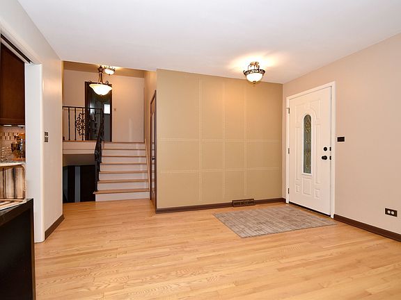 5th image of 41 W Leslie Ln