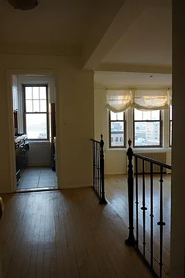 Rented by Domus Realty | media 48