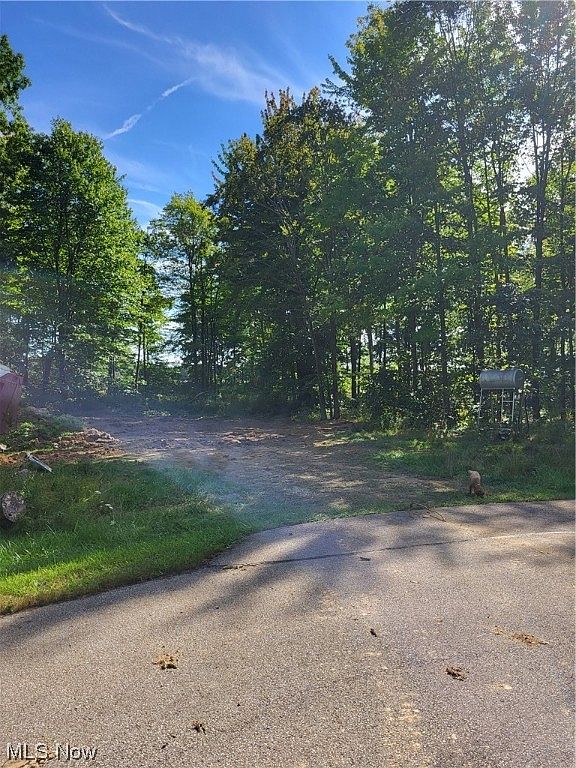 Kimpton Trl 15, Burton, OH 44021 Zillow