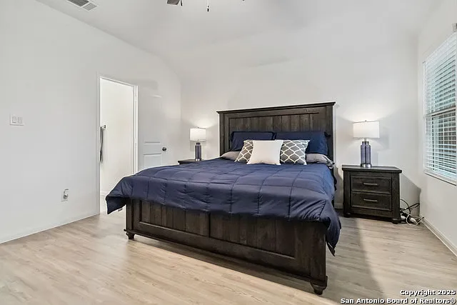 14702 Somerset Ml — Photo 15