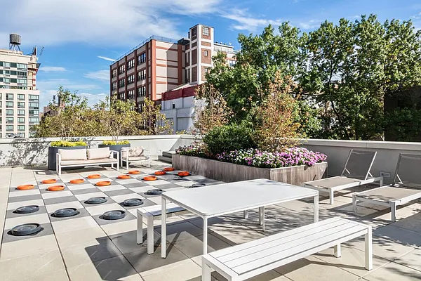 Rented by Lalezarian Properties | media 28