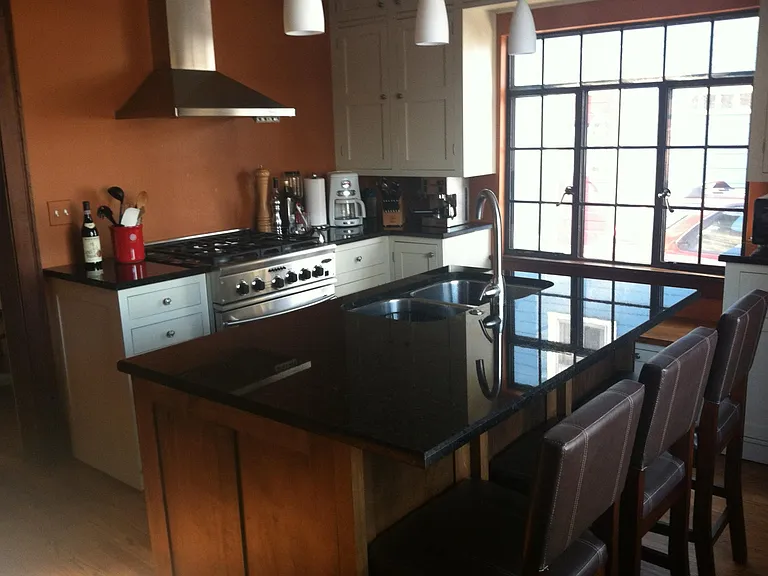 310 W Keech Ave — Photo 8