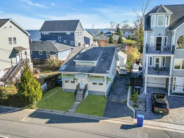 6 Benton Avenue, Leonardo, NJ 07737