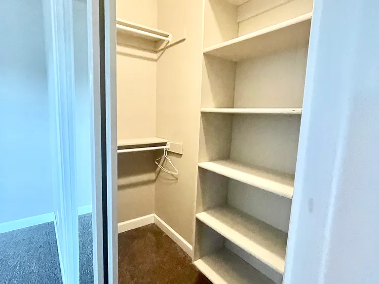 10541 Clubhouse Dr — Photo 11