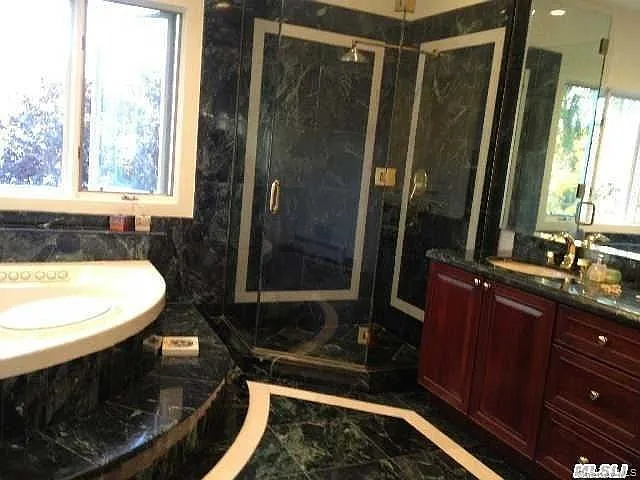 67 Parkway Dr — Photo 8