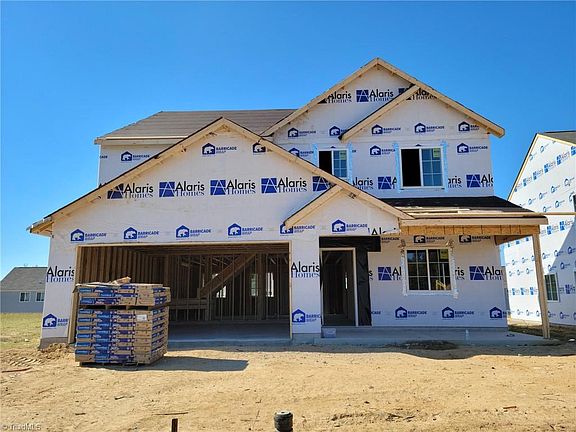 2nd image of 710 Brampton Dr