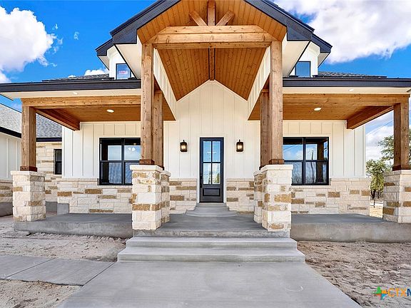 2nd image of 100 Hondo Rdg