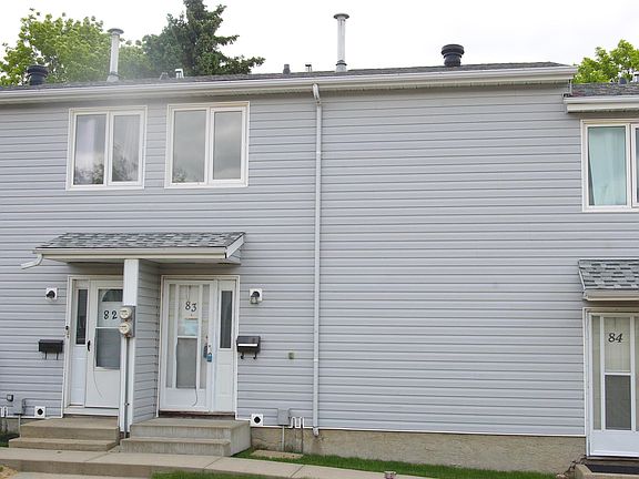 3rd image of 83 Amberly Ct NW