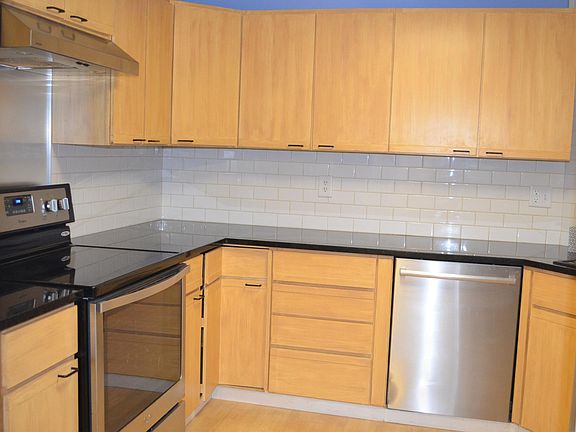 4th image of 26101 Village Ln APT 301