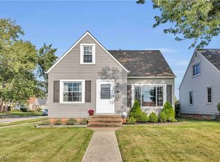 5597 W 54th St, Parma, OH 44129