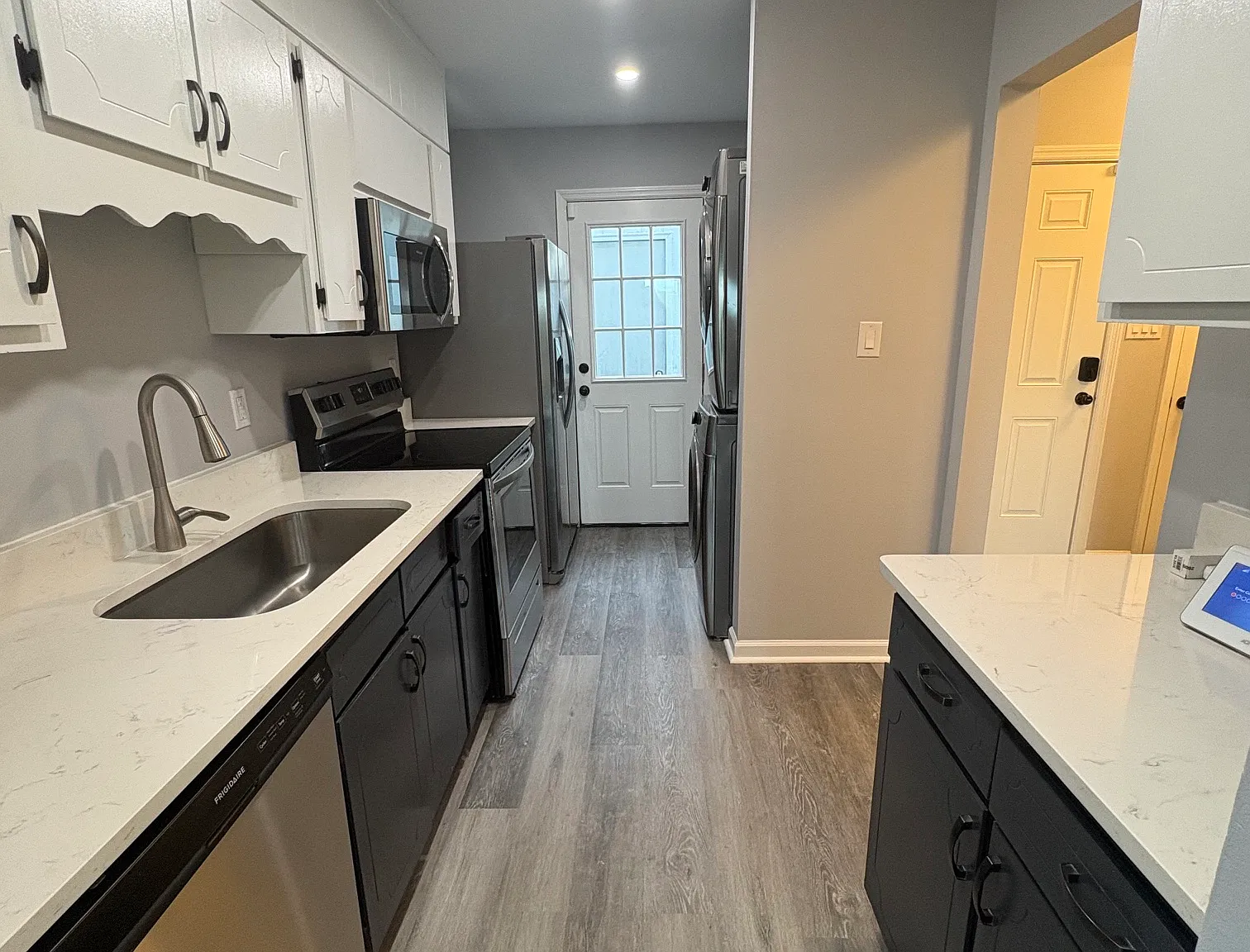 2 bed 1.5 bath marshfront condo (pet friendly) — Photo 2