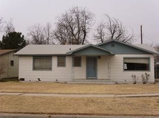 813 Sandia St, Carlsbad, NM 88220