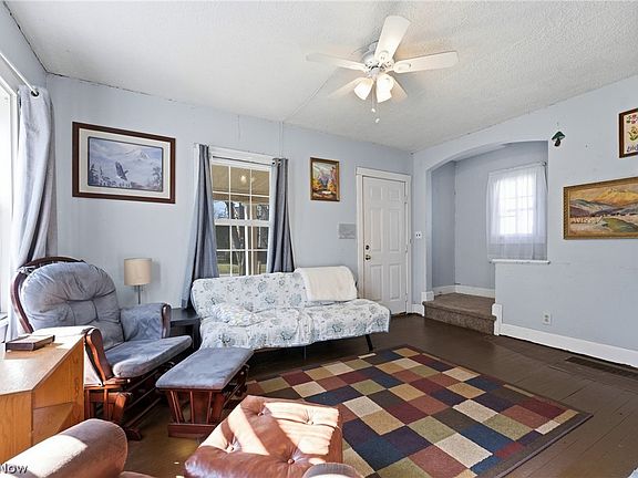 4th image of 1522 Wade Ave