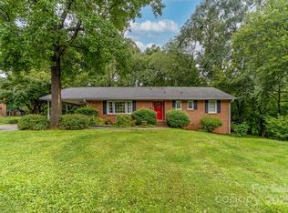 123 Forest Dr, Belmont, NC 28012