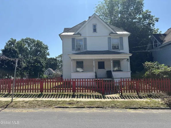 10 Dean Street, Gloversville, NY 12078