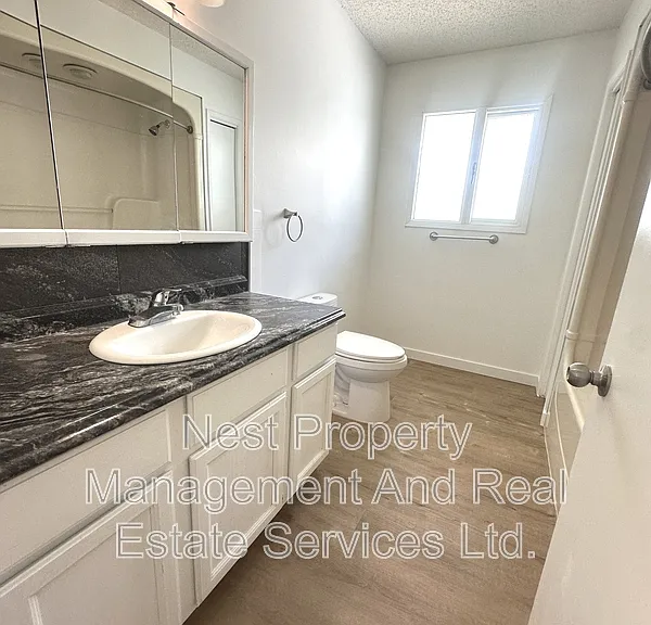 2737 Budd Rd #A — Photo 15