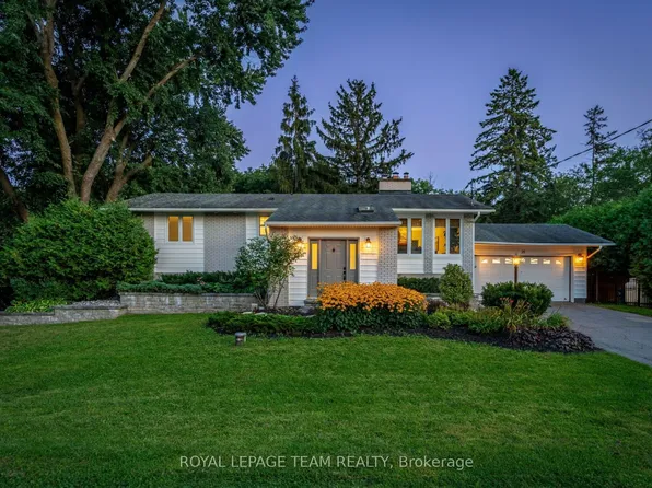28 Maplehill Way, Ottawa, ON K2C 3H1