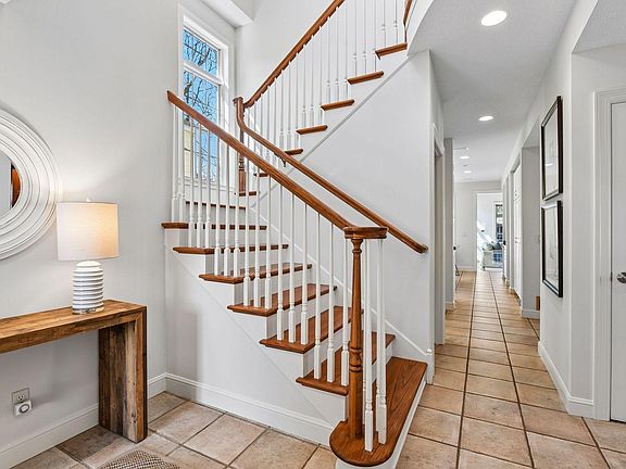 4th image of 5616 Wooddale Ave