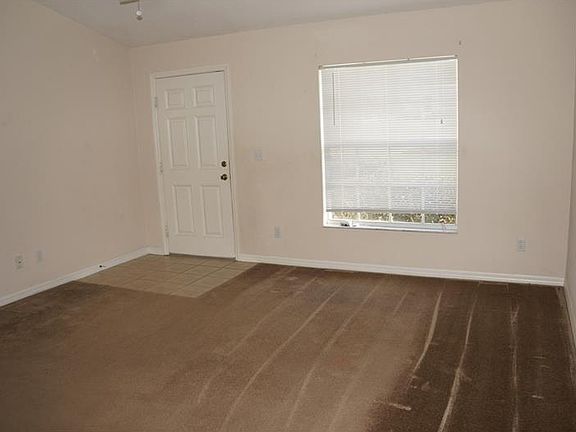 5th image of 10131 Rockdale Dr