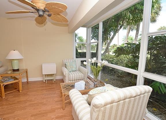 3rd image of 464 12th Ave S #464