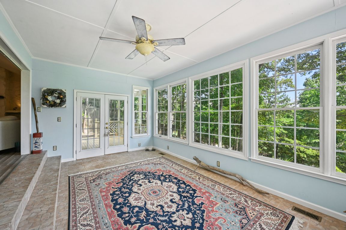 Cameron Cir-S0307-011.jpg
