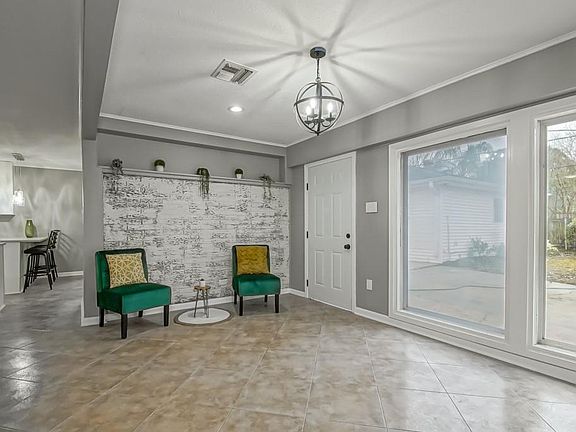 5th image of 2664 Danbury Dr