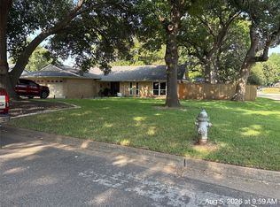 3900 Lynbrook Ln, Arlington, TX 76015