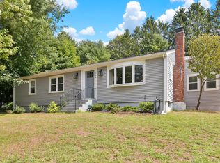 146 South St, Medfield, MA 02052