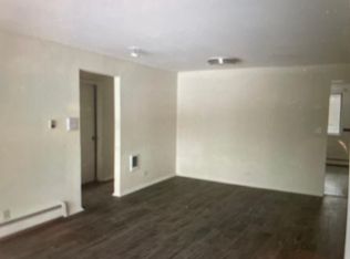 7713 Woodward Ave APT 2B, Woodridge, IL 60517