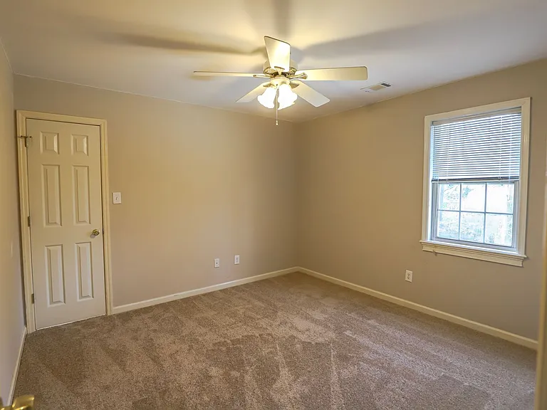 408 Bristol Rd — Photo 28