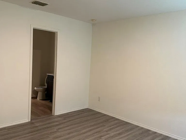 5705 Manarchos Ln — Photo 13