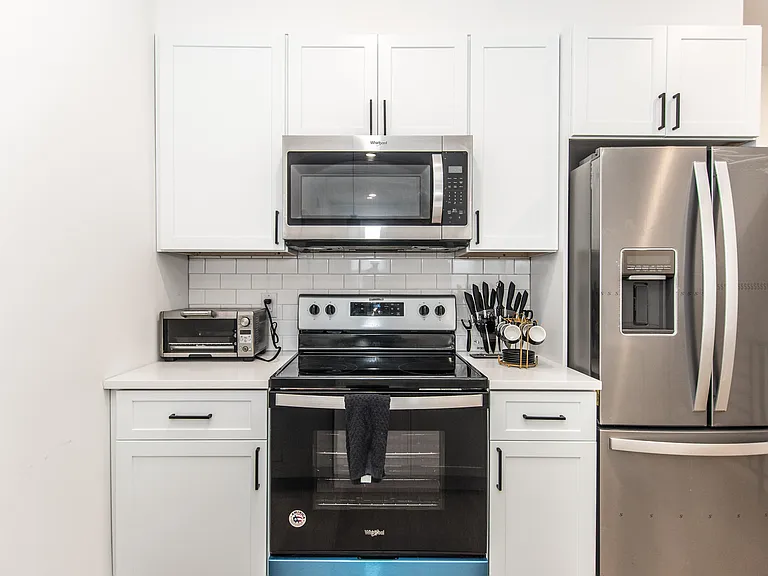 2435 W Master St #1A — Photo 25