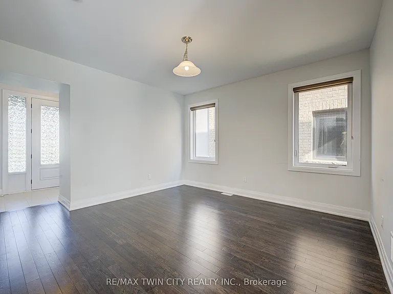 767 Queenston Blvd — Photo 6