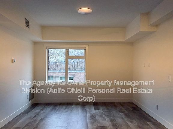 4th image of 320 Mills Rd #11