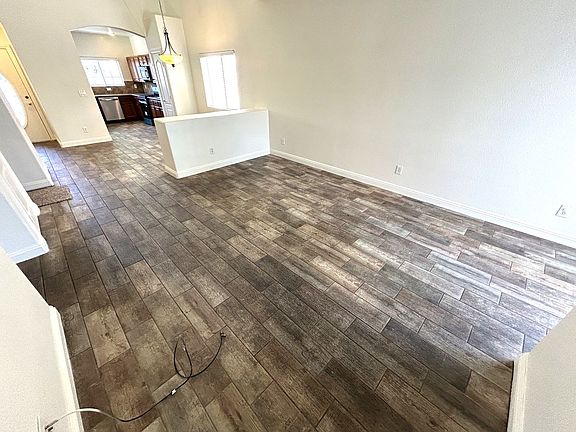 3rd image of 8877 Tomnitz Ave