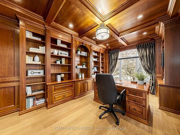 5th image of 55 Maurovista Ct