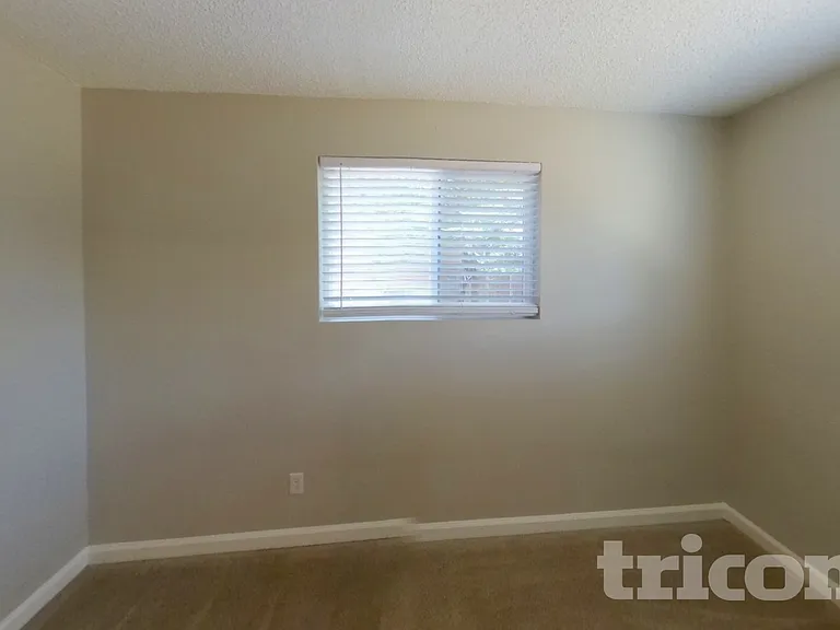 6757 Dale Rd — Photo 5