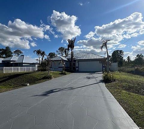 3rd image of 360 Eisenhower BLVD