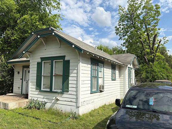 2nd image of 2608 Parrott Ave