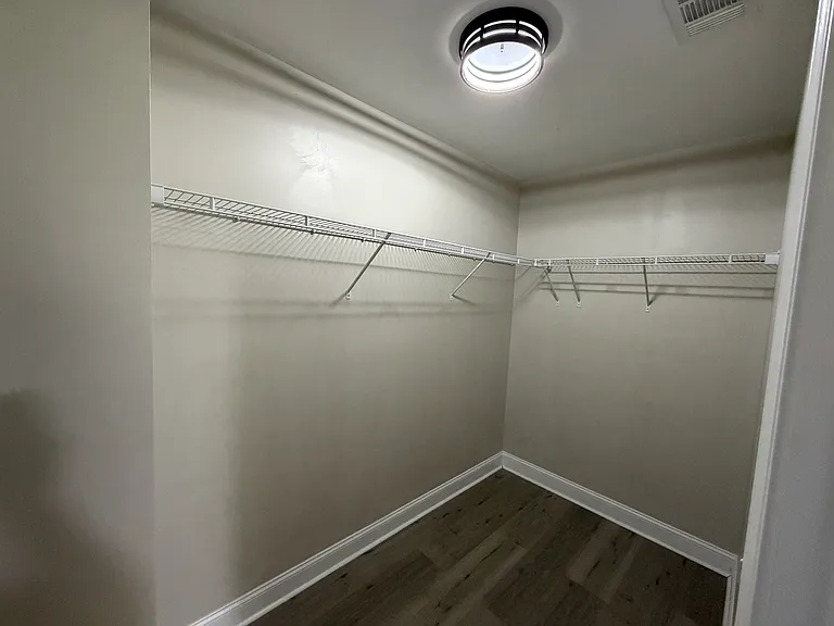 302 Governor Gwinnett Way — Photo 12