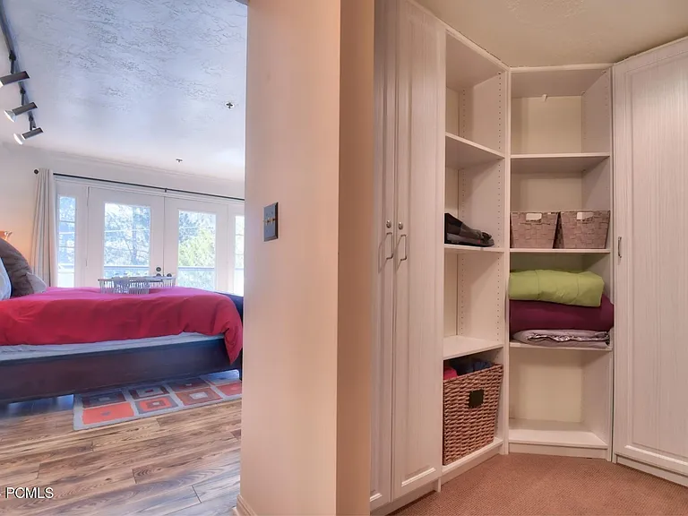 1402 Empire Ave #2A — Photo 10