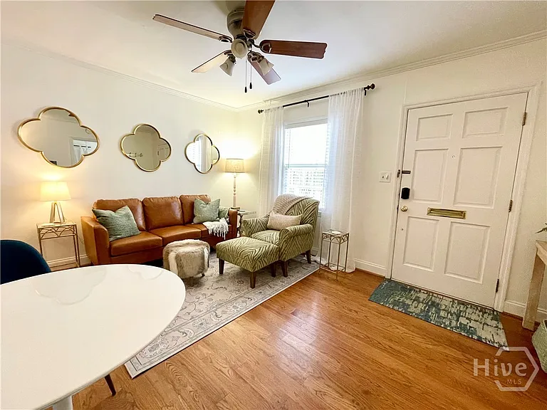 217 W Taylor St — Photo 4