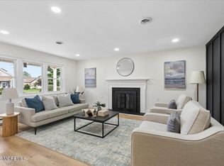15 Buckingham Dr, Manchester, NJ 08759