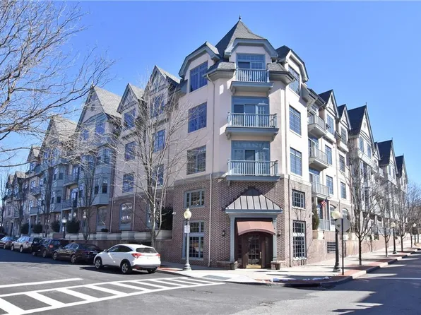 55 1st Street #304, Pelham, NY 10803
