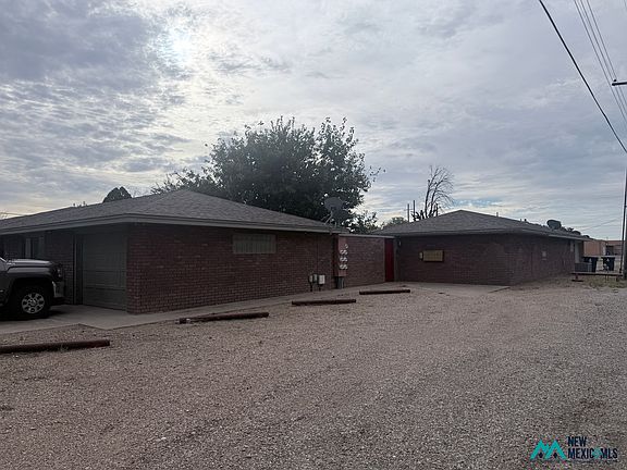 5th image of 1100 S Sunset Ave