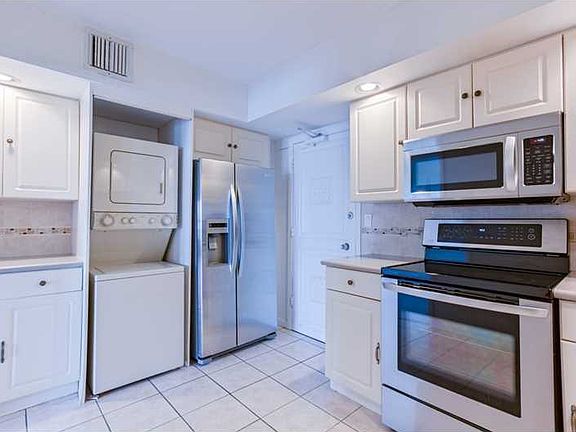 5th image of 3750 Galt Ocean Dr APT 2009