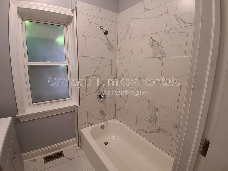 7125 S Ellis Ave #1 — Photo 12
