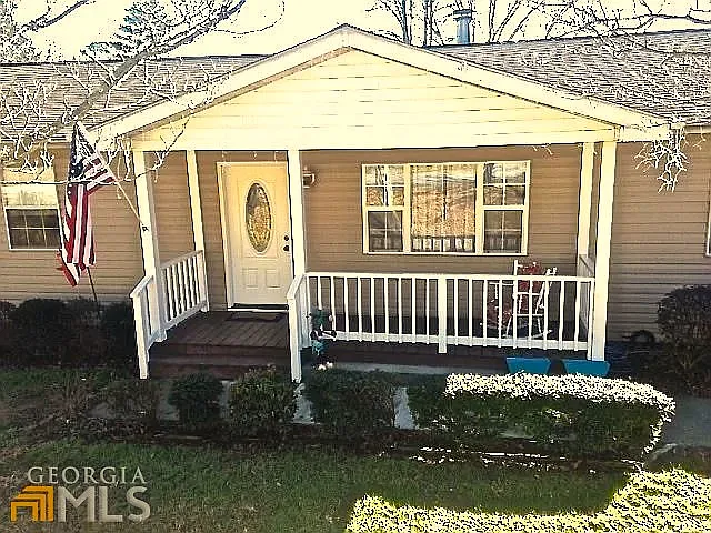 130 Hillside Dr — Photo 2