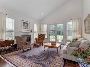 31 Welsh Farm Rd, Long Valley, NJ 07853