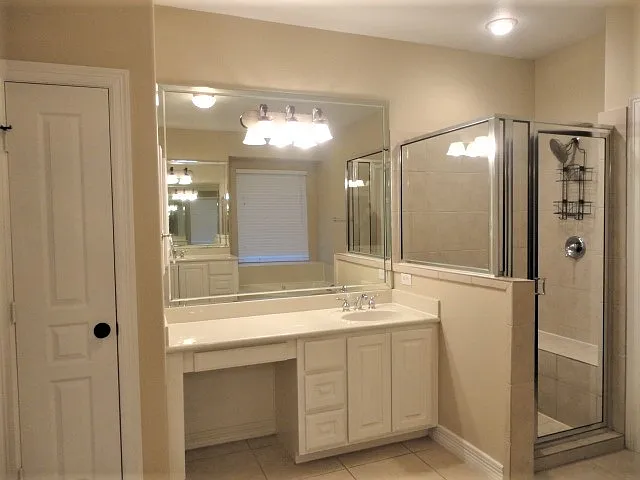 325 Lancaster Ln — Photo 14